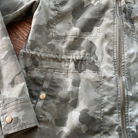 Old Navy Camo Utility Jacket - Picture 4 of 6